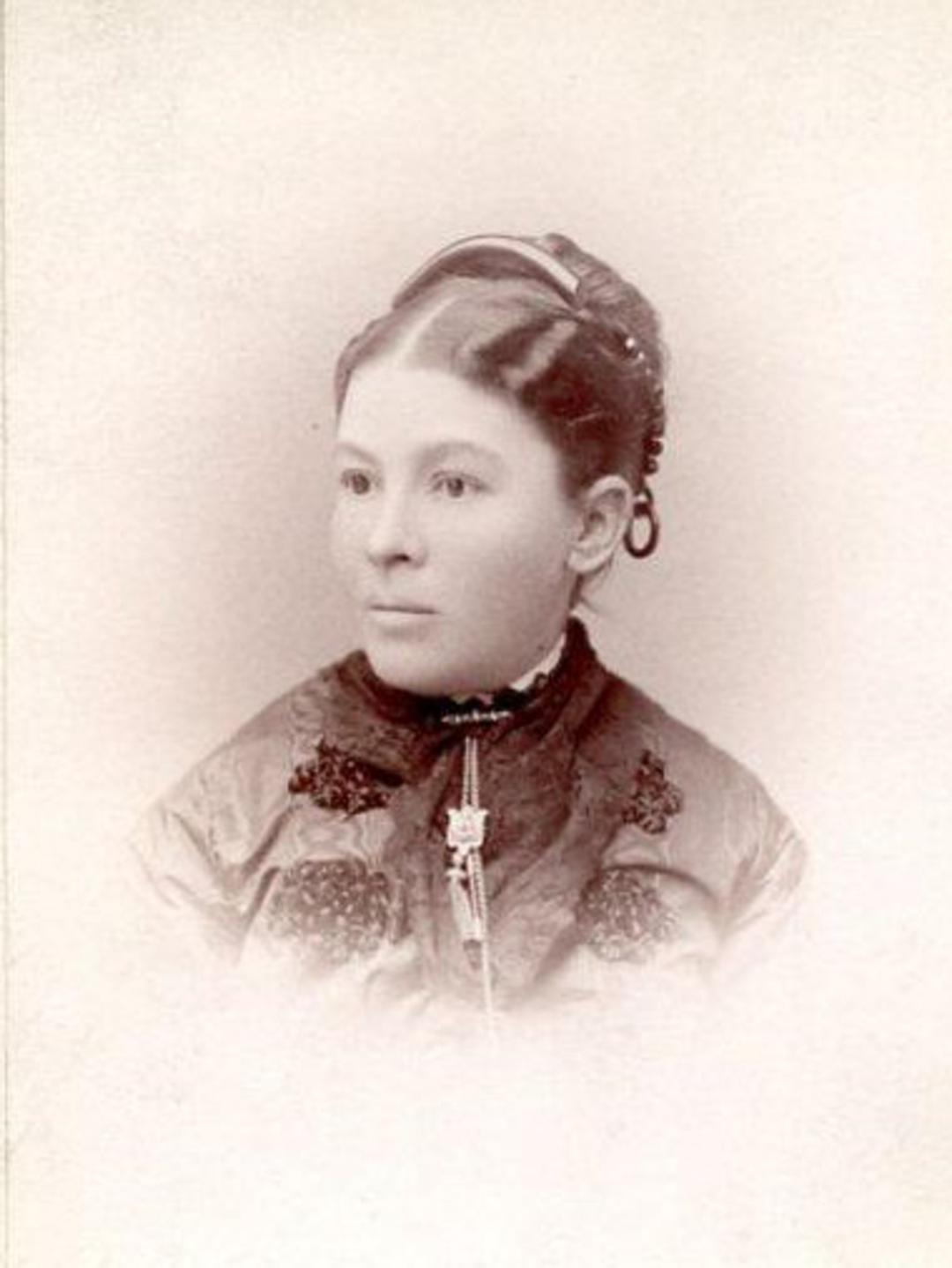 Elizabeth Letitia Higginbotham (1846 - 1938) Profile